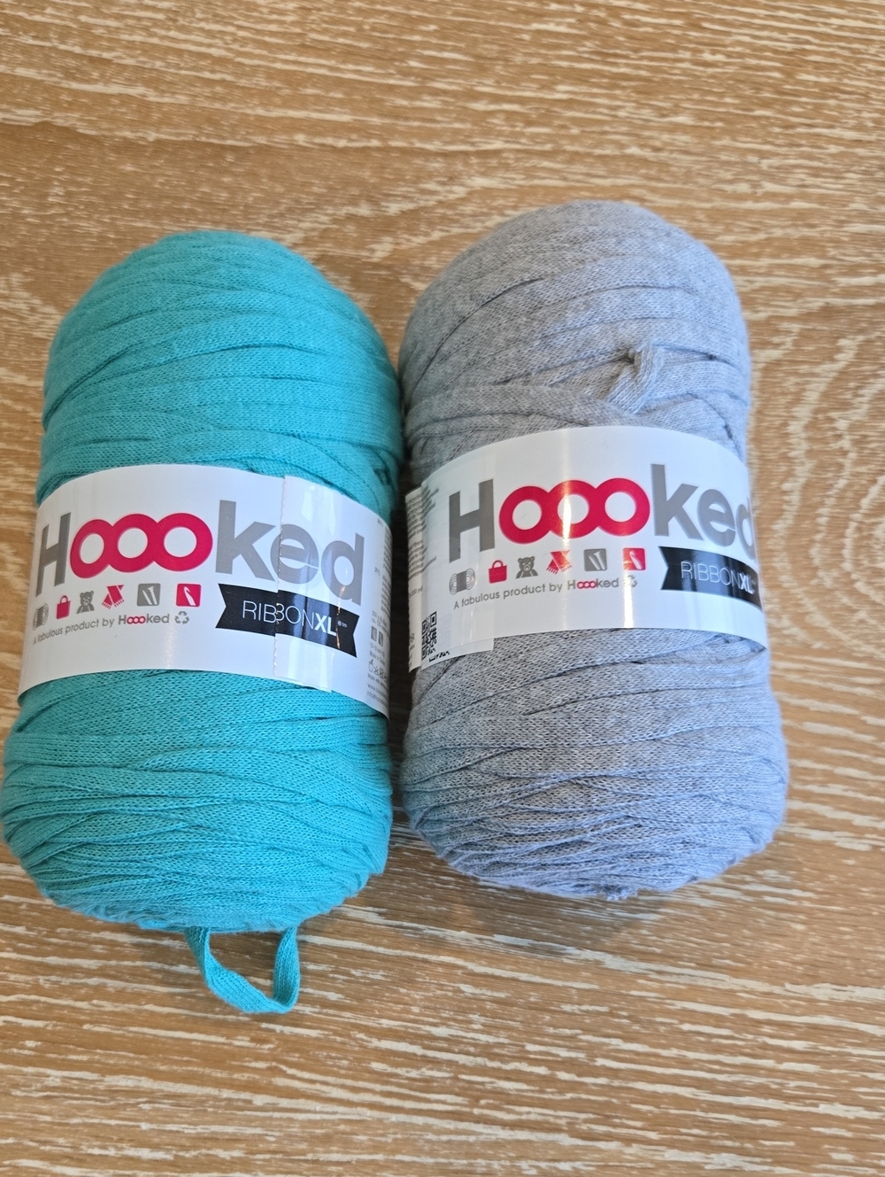 2 Hooked Ribbon XL Yarn NWT
